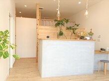 ニコ(nico)の雰囲気（明るい雰囲気でお家のような感覚で来院できます。）