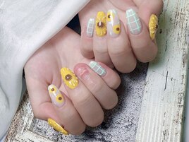ひまわりネイル