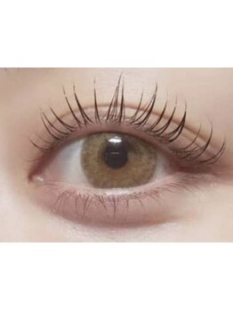 ナチュラル上品な目元にしたい