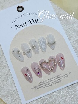 グロー ネイル(Glow Nail)/
