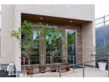 スマイル(Smile)/正面玄関 No2