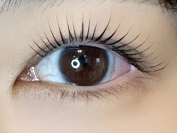 ノック アイラッシュ(knock eyelash)の写真/自まつ毛が伸びたような自然な仕上がりに◎一人一人に合わせた施術で、自然で上品な目元を演出します♪