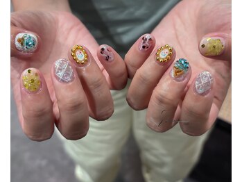 シー(SHE)/定額ネイル