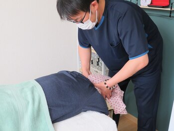 足もみ堂松の葉の写真/本格台湾式足つぼ×極上ヘッドマッサージで深層疲労を解消。お悩み根本改善を目指す、至福の時間を。