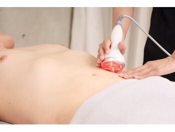 ペリー(PELLY)/ハイボルテージ中周波EMS