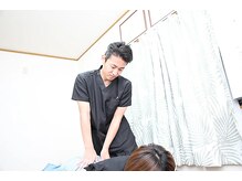 京美/施術風景【産後腰痛・骨盤悩み】