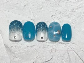 キラキラ水面ネイル￥8050