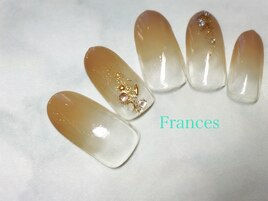 グラデーション×スタッズ