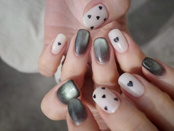 ネイル アトリエ コモード(nail atelier Comodo)/シンプルネイル[ハートMIX]