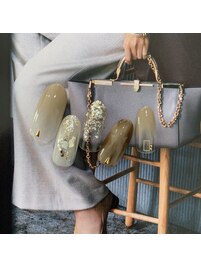 輝く☆大人キラキラネイル♪