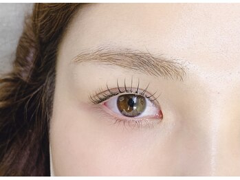 アイズルームプラス(eyes room+)/ラッシュリフト