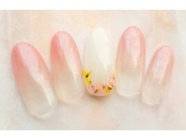 シンプルフラワーネイル