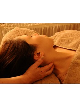 首・肩のつらさを改善したい