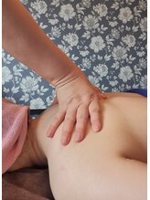 凛コルギ/肩・首・デコルテのケア