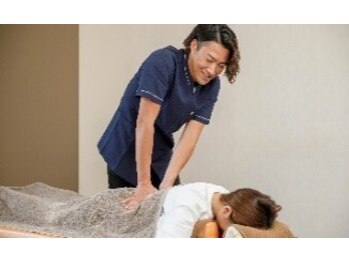 稲毛長沼ひまわり整骨院の写真/お仕事・スポーツ・学生の方も常に負担がかかる腰!年齢に関係なく悩まされる腰の痛みに寄り添います!