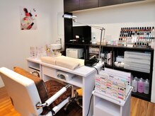 ヘアアンドネイル フラップ(hair&nail Flap)の雰囲気（美容室併設☆個室のネイルスペースでゆったり施術♪）