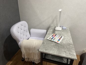 【ネイルルーム】