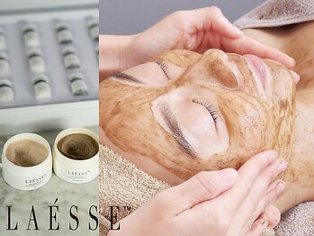 ラエッセ 恵比寿(LAESSE)の写真/【ハーブピーリング】毛穴の黒ずみや詰まりをスッキリ解消◇ターンオーバーを促進し、清潔で滑らかな肌に。