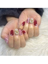 ダリア(Daria)/ガーリークリスマスネイル