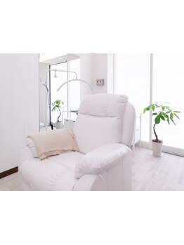 ゆったり空間で施術が受けられるサロン