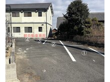 クラウンプリンセス(Crown Princess)の雰囲気（駐車場店舗横1～4(3.4軽自動車専用)※店舗横以外にも駐車場あり）