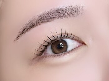 イエル 三軒茶屋(iels)の写真/『左右で仕上がりが違う』、『もちがよくない…』など悩み解決！1人1人の顔、まぶたに合わせたデザインが◎