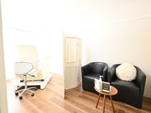 CUTE Re:freetの雰囲気(日当たりの良い店内(^^))