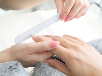 シンデレラサロン(Cinderella salon)の写真/【本山駅徒歩５分】夜遅くまで営業しているので、仕事帰りにも通いやすい♪メンズネイル・メンズケアにも◎