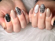 アマネラ(Amanera)/ツィード×チェックネイル