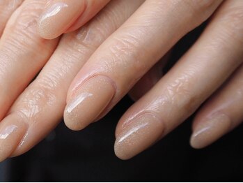 サロン カラフリー アシヤ(Salon Colorfulyy Ashiya)の写真/爪の形が丸い/深爪など、一人一人のお悩み状態に合わせたオーダーメイドの施術で確かな変化を実感下さい。