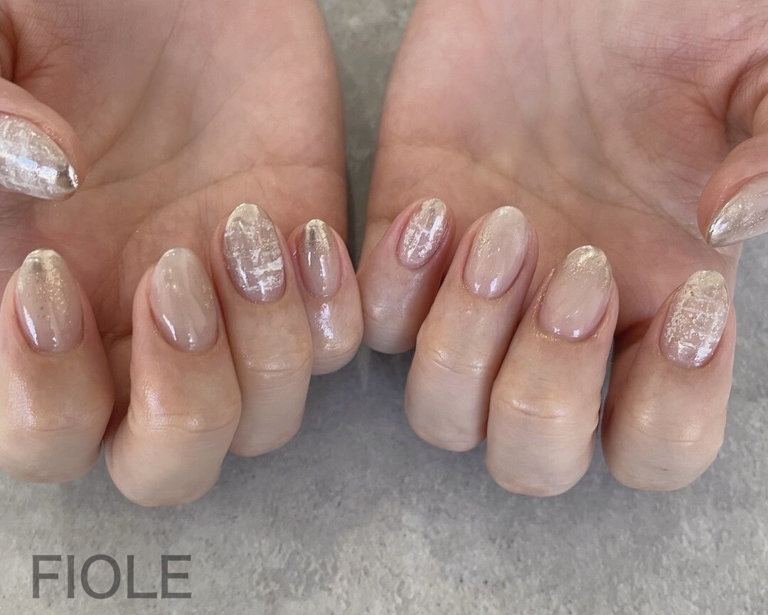 2025年-2026年冬トレンド】ホワイト ワンカラーのネイルデザイン集