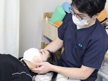 とらねこ整骨院/施術風景