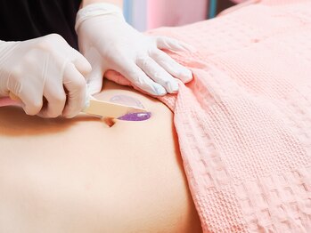 エフ ワクシングブティック(efu.WaxingBoutique)/VIO+おへそ周り¥7,600