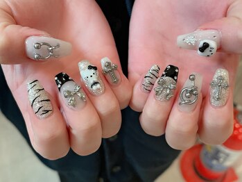 レアネイル 新宿(le'a nail)/ピアスネイル