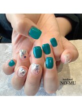 ノーム ネイル(NO-MU)/キラキラホログラデ