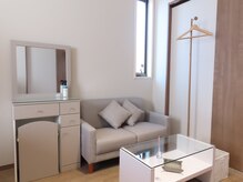 お化粧直しも可能！同伴者の方もゆっくりお待ち頂けます♪