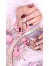 ラズリ(Lazuri)/キラキラ ハートネイル