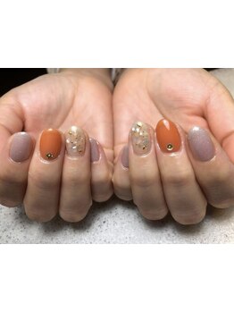 ショートネイルデザインが豊富