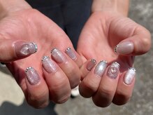 サクノネイル(SAKUNONAIL)/ストーンフレンチネイル