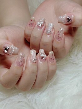 レヴ(Lev)の写真/《自分史上1番のお気に入りネイルを毎月更新♪》持ち込みデザインOK☆福島駅から徒歩9分で通いやすさ◎