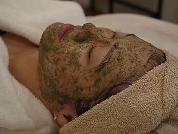 ムーマイニー(m maini)の写真/《過去一の透明感,作れます◎》令和最強施術!陶肌ピールで圧倒的ツヤ肌に。毛穴レス&小顔ケアも叶います。