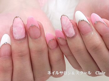 可愛いピンクネイル