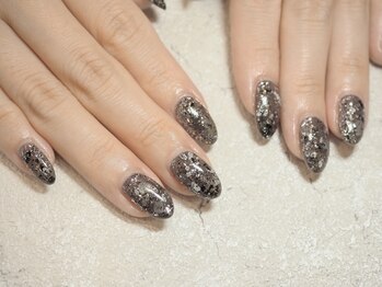 B's amor 大府店 Nail design