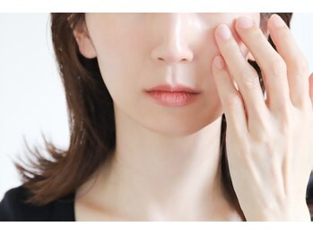 アイラッシュサロン フラウ 新百合ヶ丘店(Eyelash salon frau)/目元とお肌でインパクトは違う！