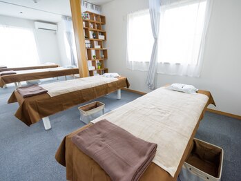 東洋整体/清潔感のある明るい店内