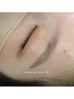 キルナノール 福岡天神(kiruna norr)/自然に毛流れ矯正