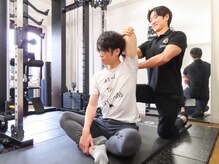 グリター(GlitteR)/タイ古式マッサージ（上半身）