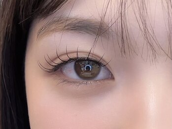 ライトウェーブ 長野駅前店/自然に似合う束感マツエク80本♪