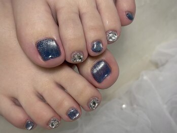ロイ 初生店(LOI)/フットワンカラー