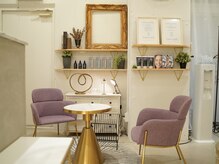 エタ(eta)の雰囲気(本店にふさわしい完全個室の高級サロン。)